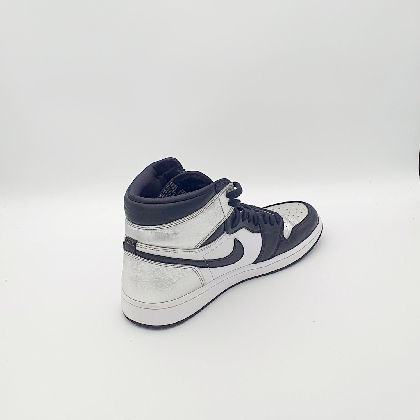 Nike Air Jordan 1 Mid Silver Toe Gr. EU 42 / 27 cm