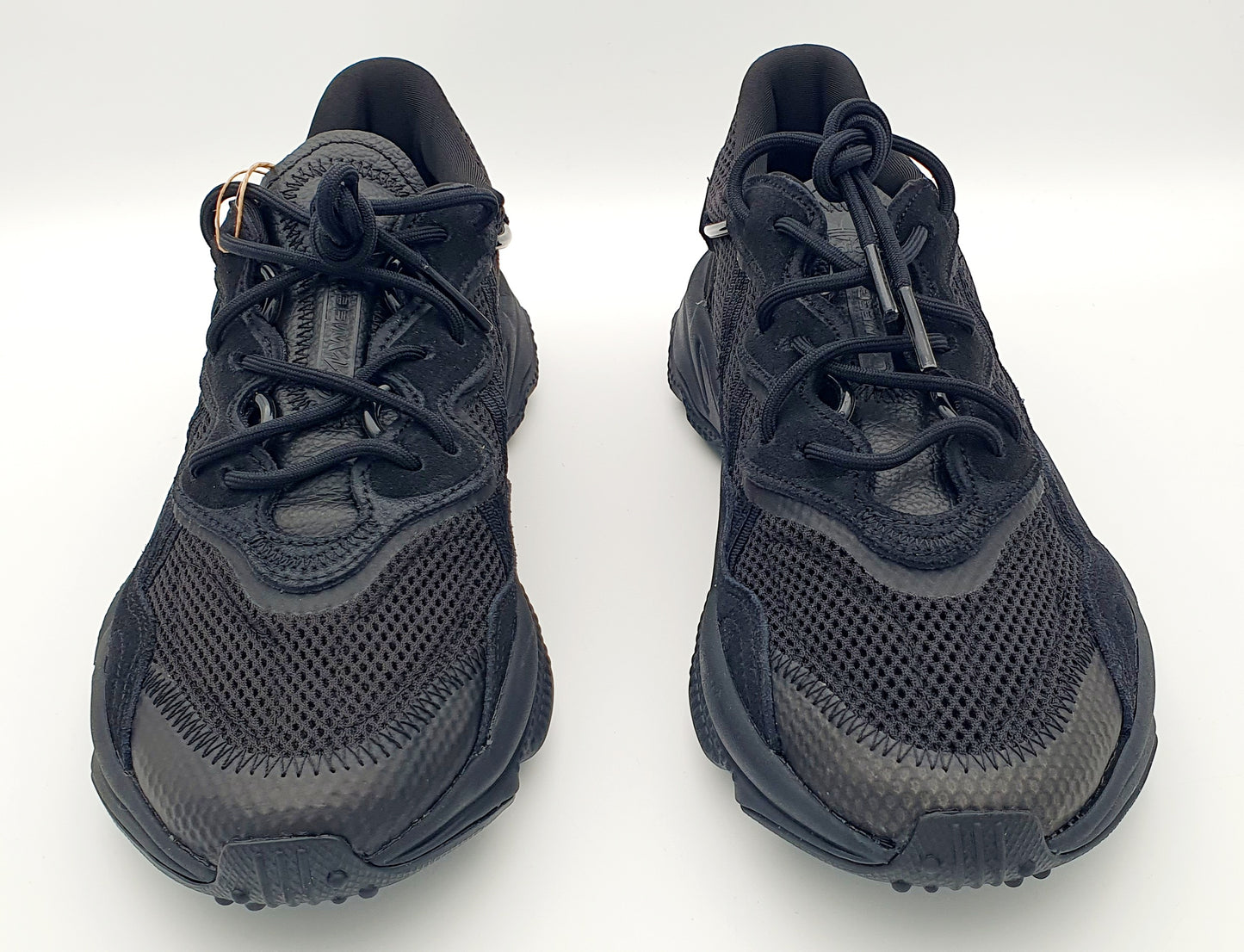 adidas Ozweego Core Black Carbon