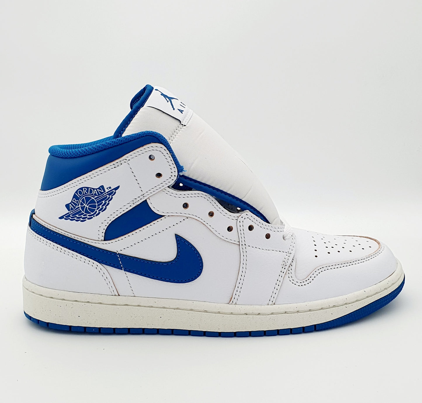 Nike Air Jordan 1 Mid White Blue