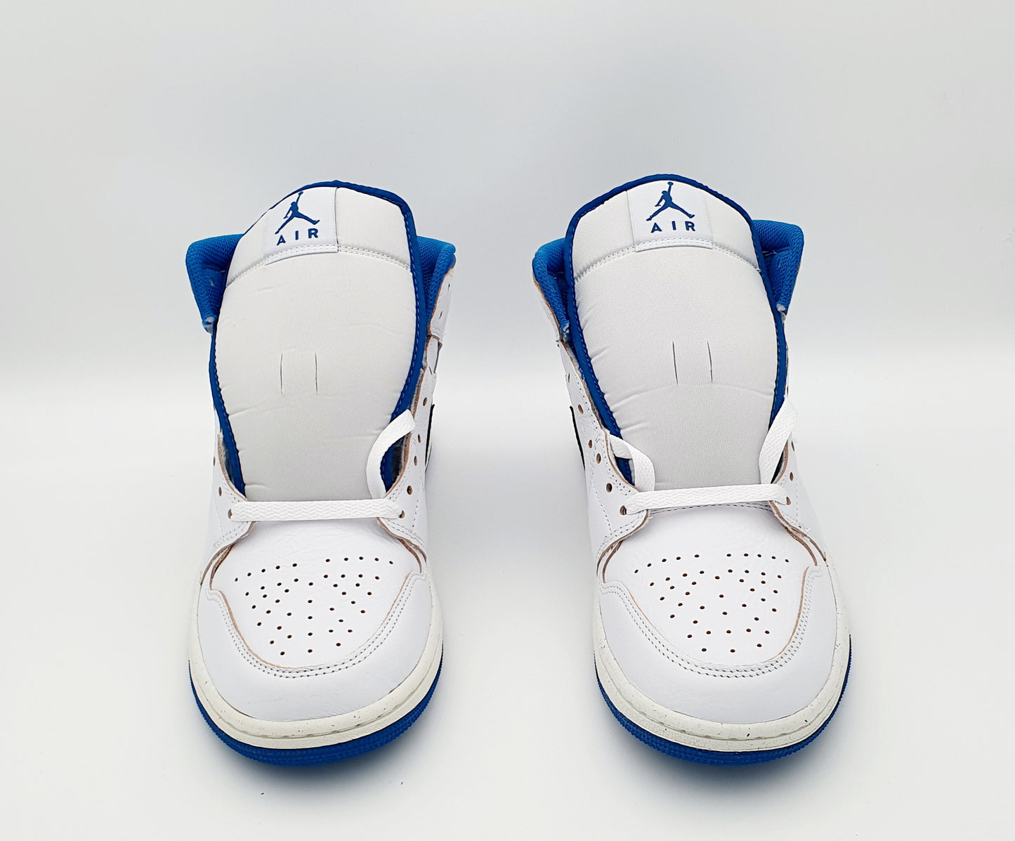 Nike Air Jordan 1 Mid White Blue
