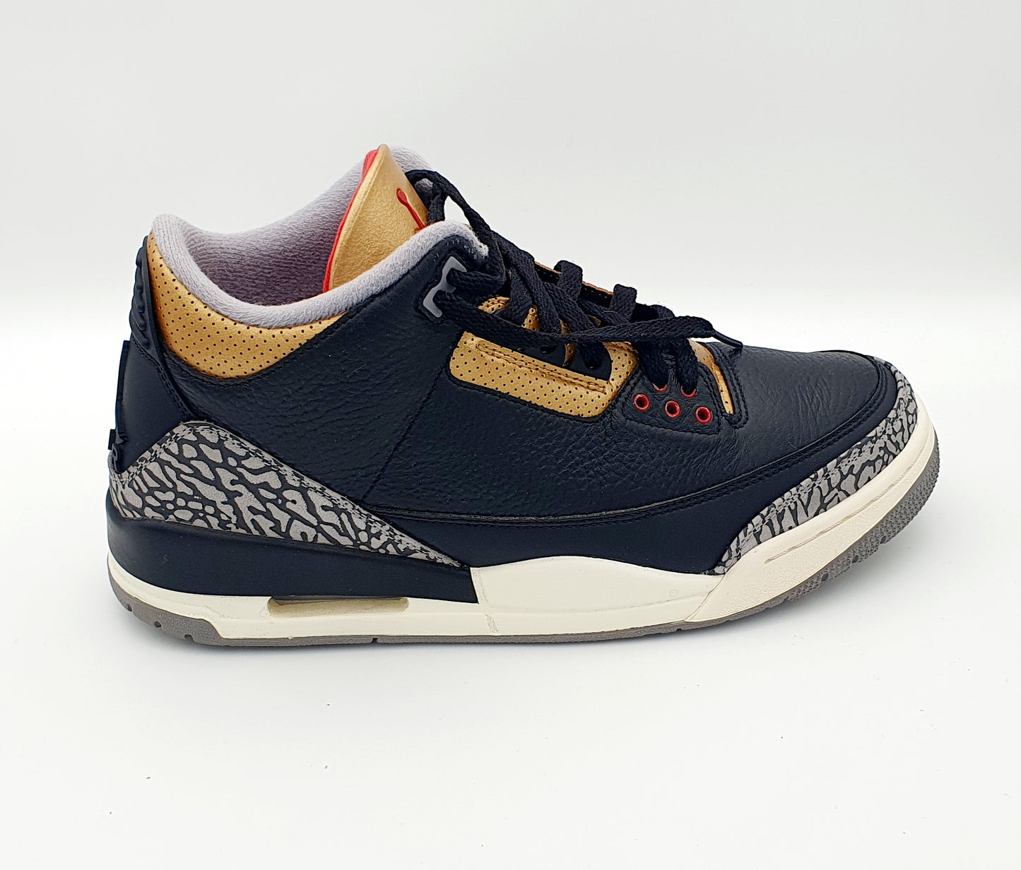 Nike Air Jordan Retro 3 Gold Black Gr. EU 44.5 29 cm