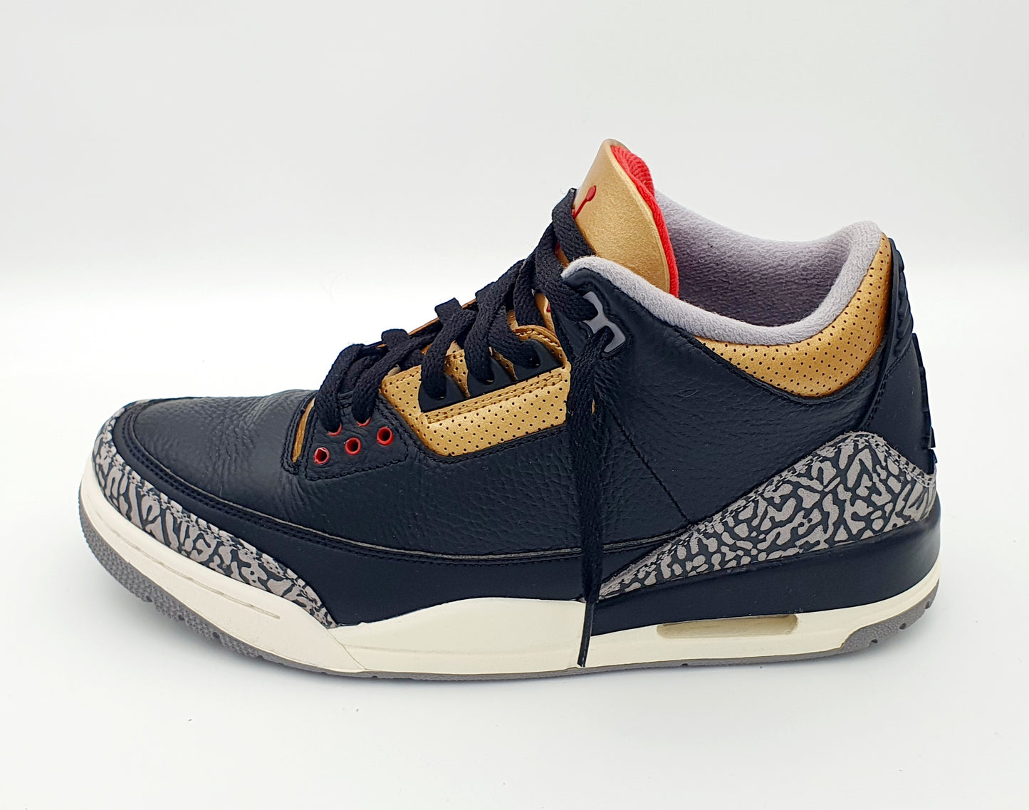 Nike Air Jordan Retro 3 Gold Black Gr. EU 44.5 29 cm
