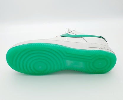 Nike Air Force 1 '07 LV8 Light Green