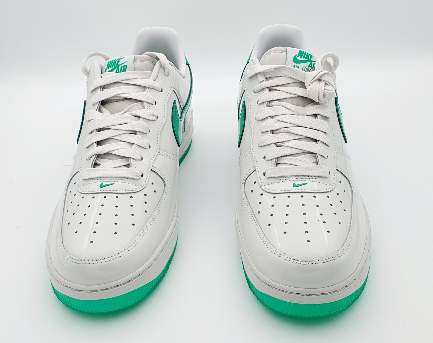 Nike Air Force 1 '07 LV8 Light Green