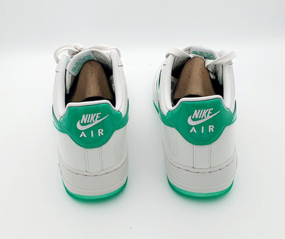 Nike Air Force 1 '07 LV8 Light Green