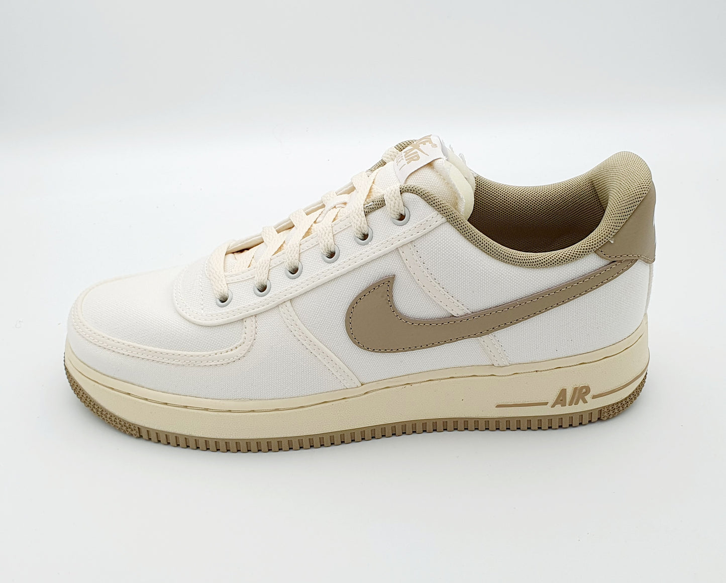 Nike Air Force 1 '07 LV8 Light Beige (Wmns)