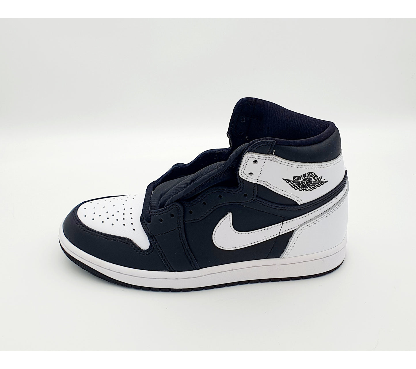 Nike Air Jordan 1 Mid Retro OG Panda