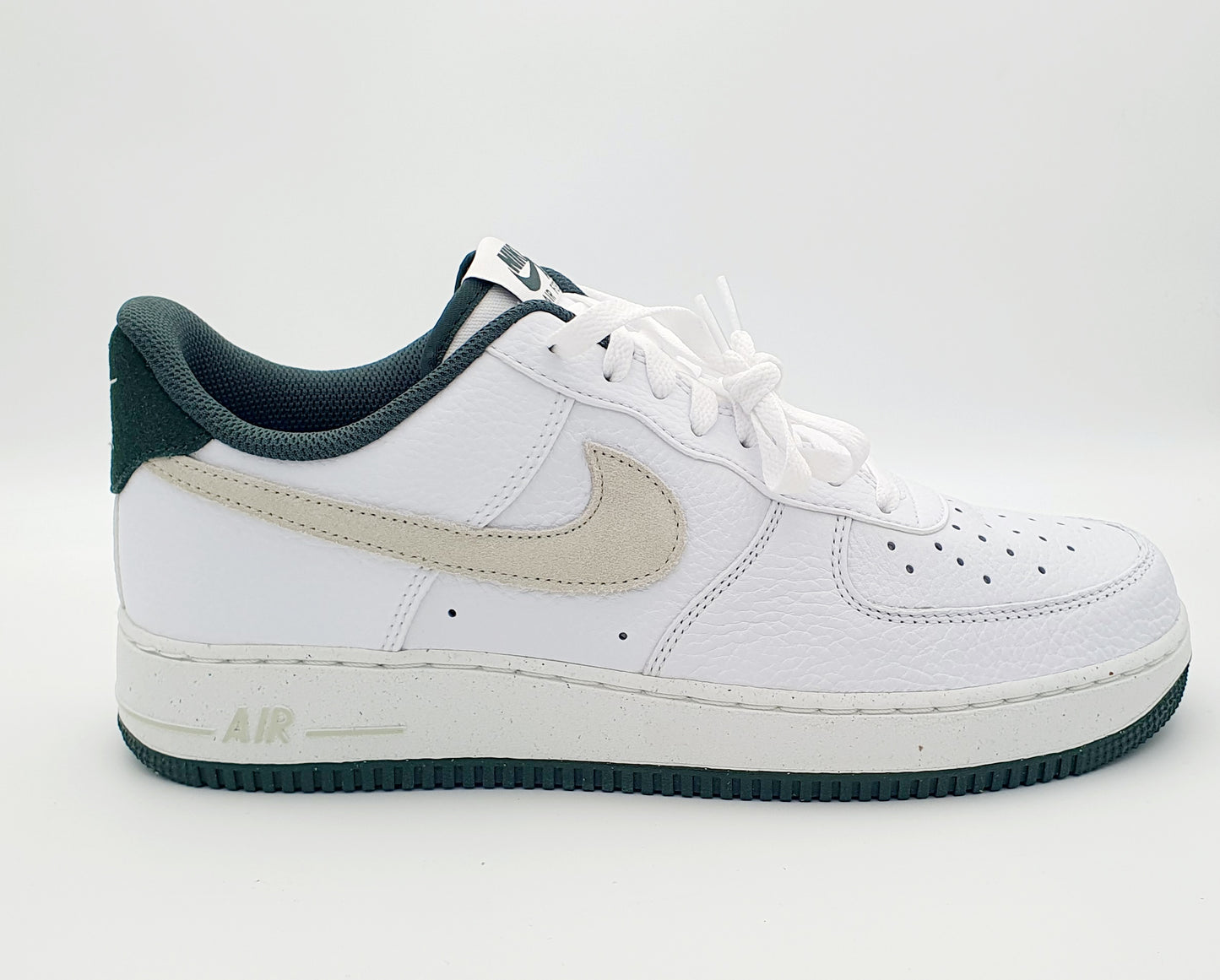 Nike Air Force 1 '07 LV8 "Vintage Green" Gr. EU 44.5 28.5 cm